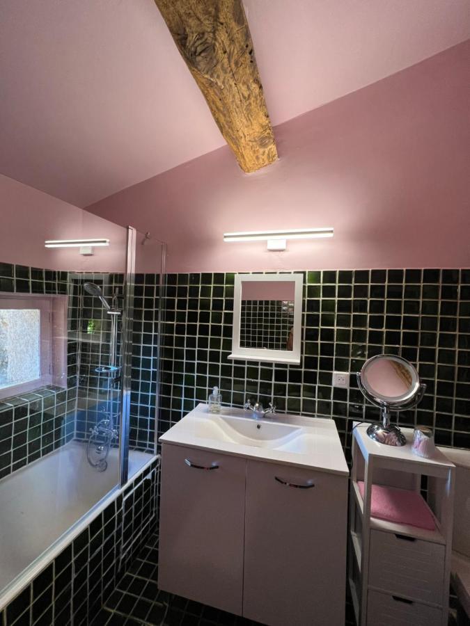Charmant Appartement Independant Au Sein D'Un Mas Provencal Aups Extérieur photo
