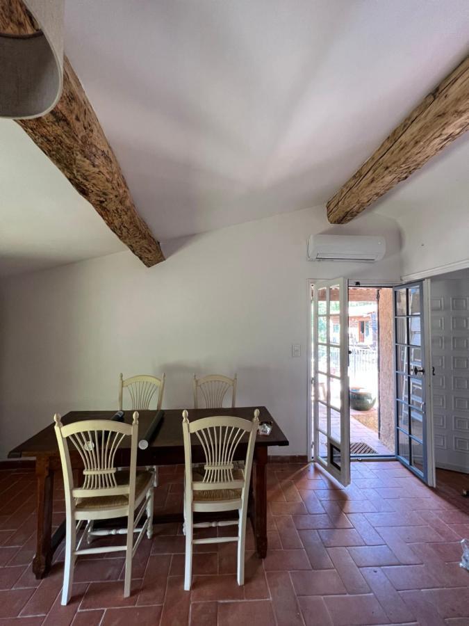 Charmant Appartement Independant Au Sein D'Un Mas Provencal Aups Extérieur photo